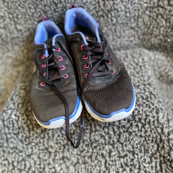Skechers Women's Black and Pink Athletic Sneakers - Picture 4 of 8